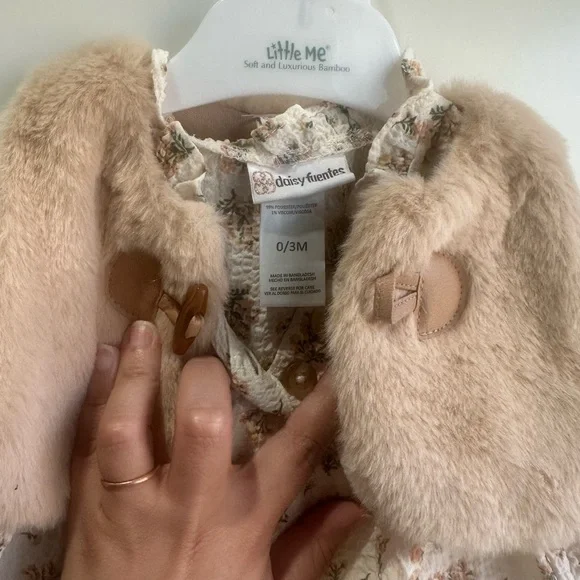 Little Me Cream Floral Dress with Tan Faux Fur Capelet - Picture 10 of 12